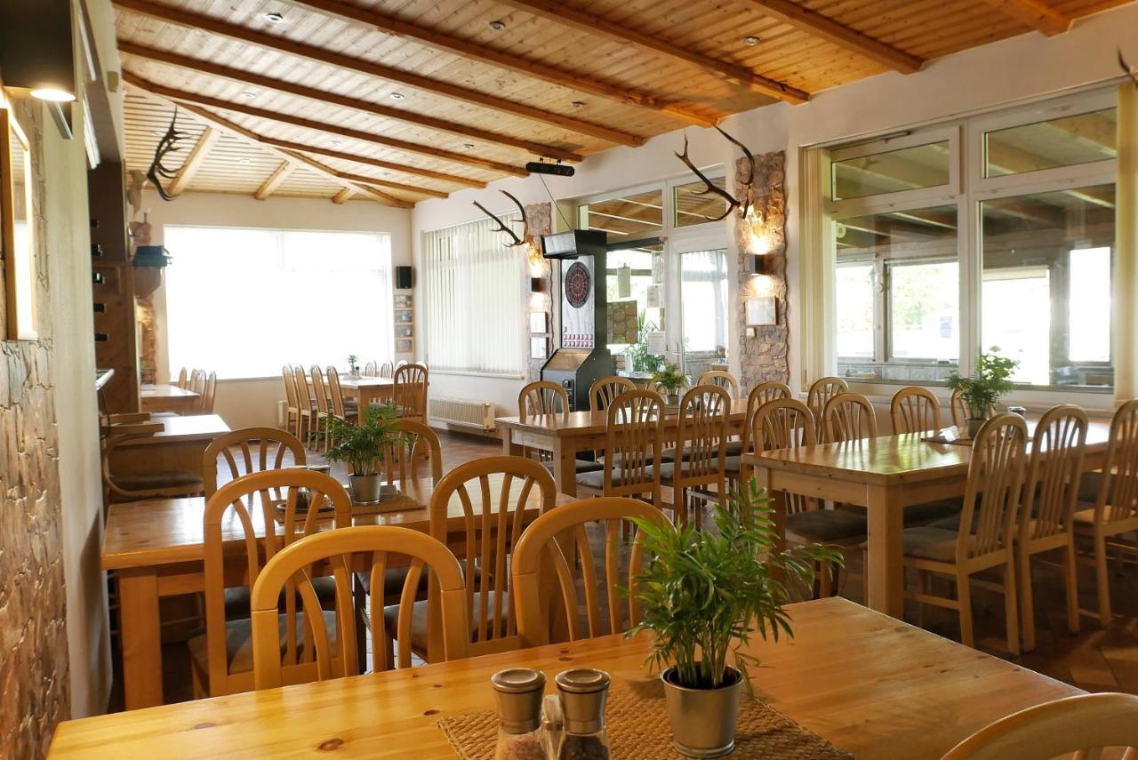 Penzion-Restaurant U Svabku Tachov  Luaran gambar