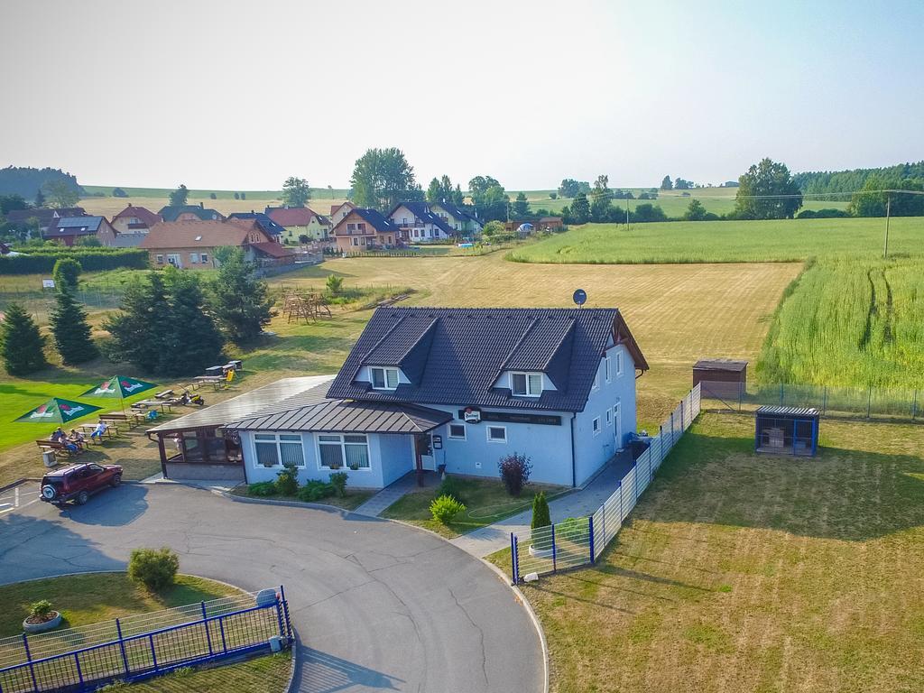 Penzion-Restaurant U Svabku Tachov  Luaran gambar